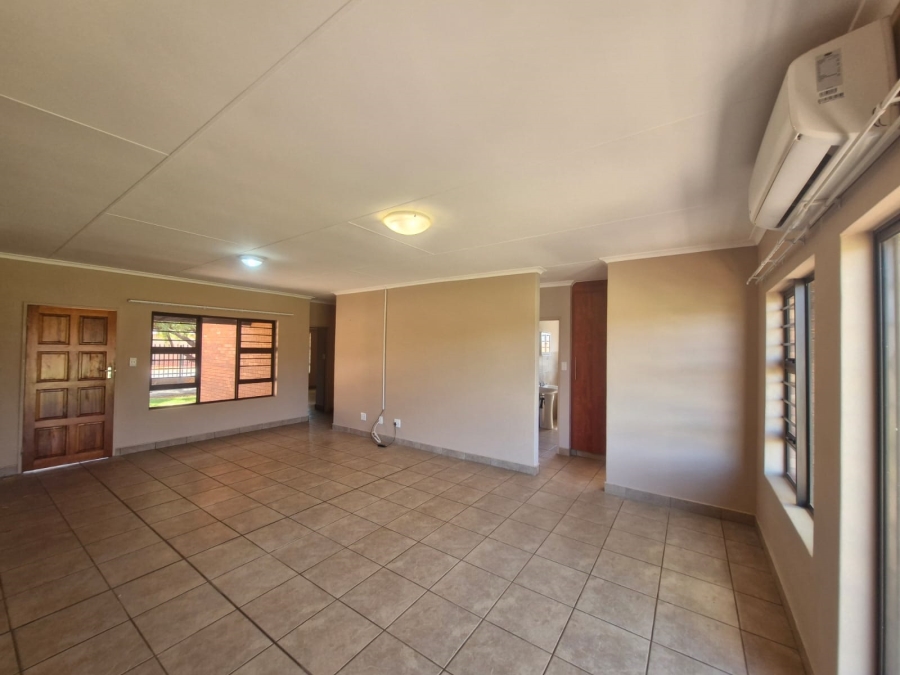 To Let 3 Bedroom Property for Rent in Kathu Northern Cape